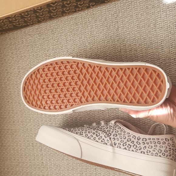 Vans Authentic VR3 LX Canvas Sneakers In Leopard Print size 6.5 - Picture 10 of 10